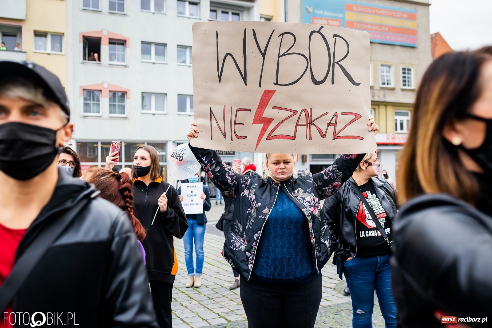 Zdjęcie w galerii na portalu naszraciborz.pl: Kraska: apeluję, by powstrzymać się od gromadzenia się, protesty mogą być bombą biologiczną. Dziś kolejny w Raciborzu  wiadomości z regionu
