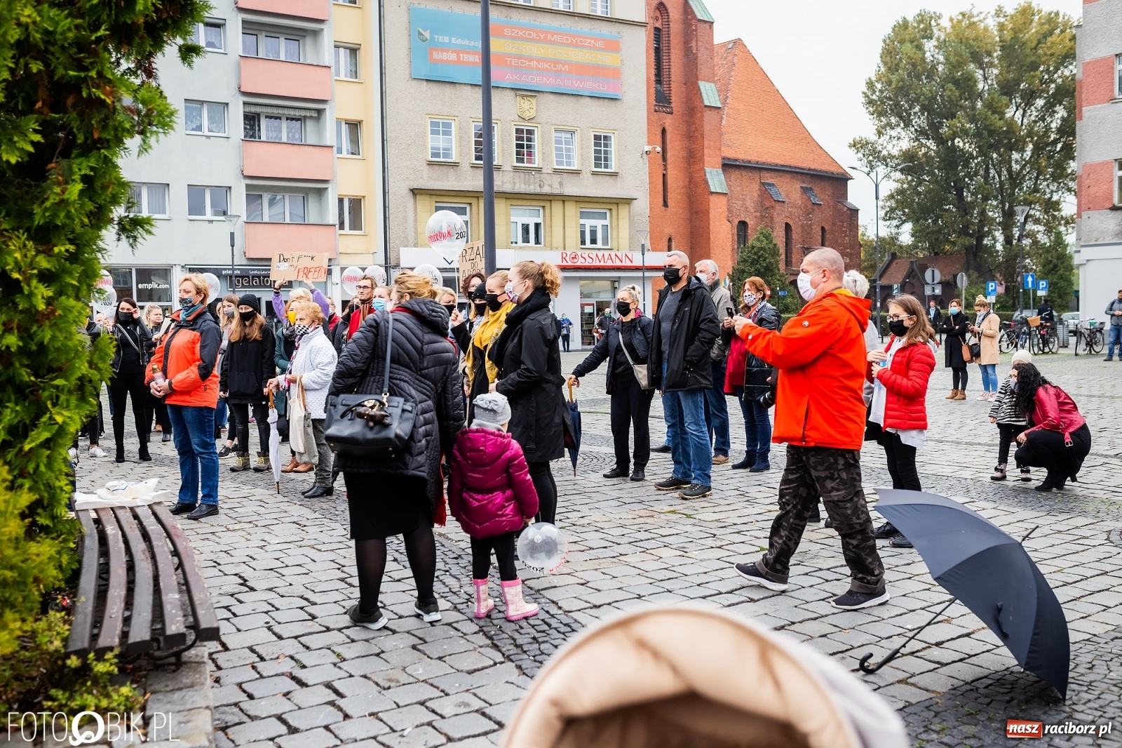 Zdjęcie w galerii na portalu naszraciborz.pl: Kraska: apeluję, by powstrzymać się od gromadzenia się, protesty mogą być bombą biologiczną. Dziś kolejny w Raciborzu  wiadomości z regionu