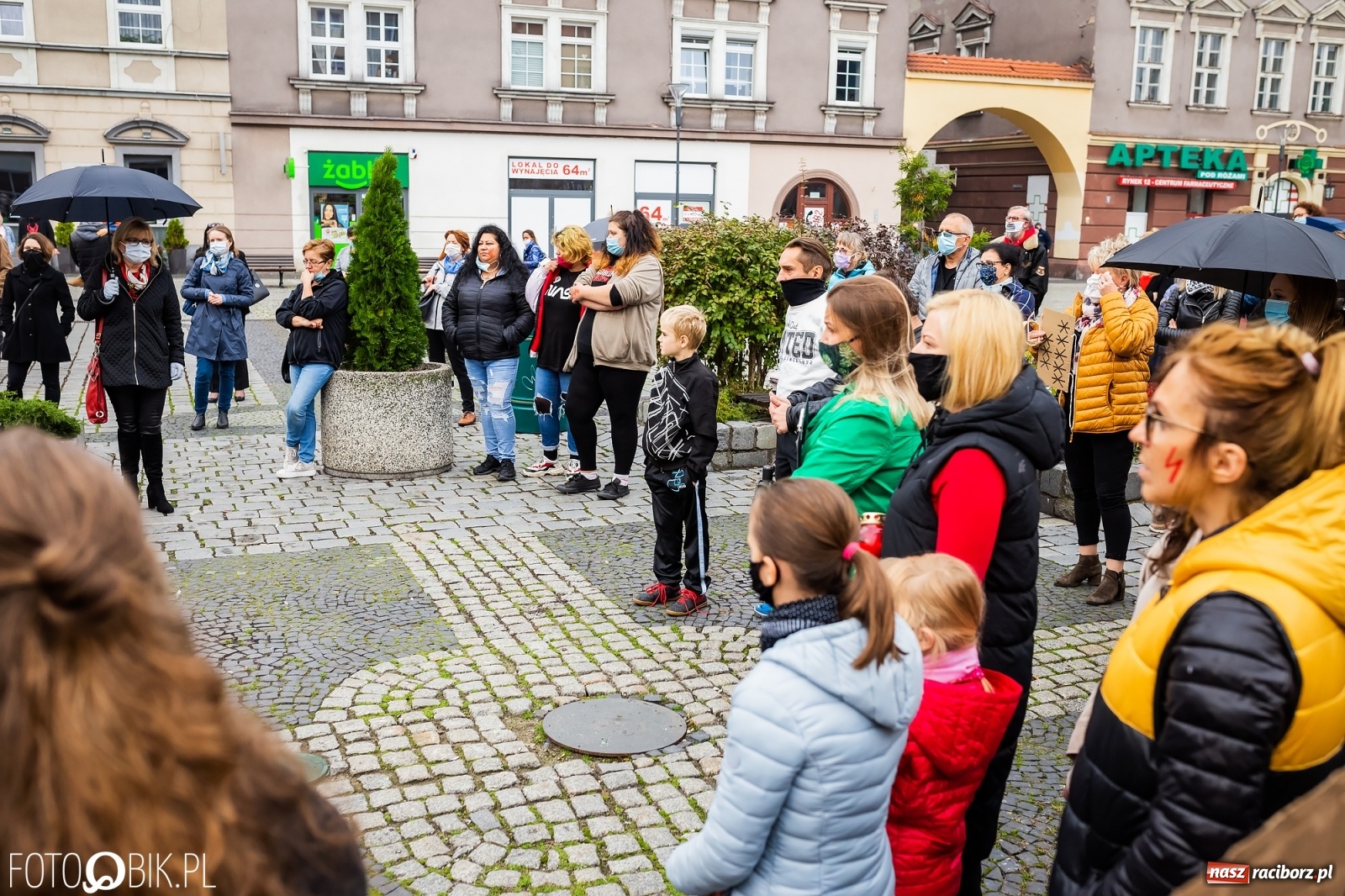 Zdjęcie w galerii na portalu naszraciborz.pl: Kraska: apeluję, by powstrzymać się od gromadzenia się, protesty mogą być bombą biologiczną. Dziś kolejny w Raciborzu  wiadomości z regionu