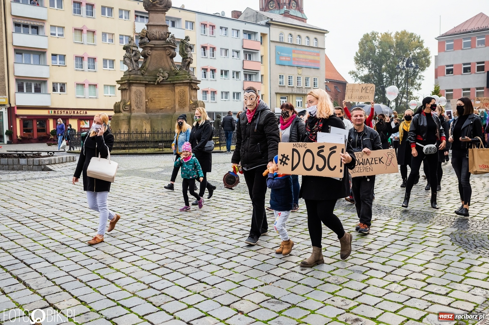 Zdjęcie w galerii na portalu naszraciborz.pl: Kraska: apeluję, by powstrzymać się od gromadzenia się, protesty mogą być bombą biologiczną. Dziś kolejny w Raciborzu  wiadomości z regionu