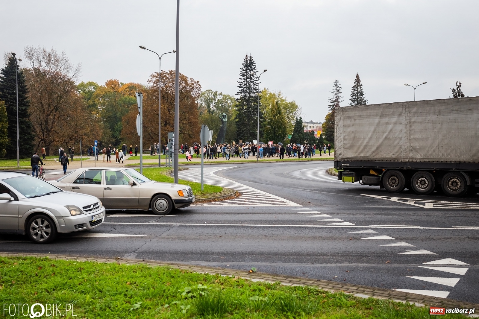 Zdjęcie w galerii na portalu naszraciborz.pl: Kraska: apeluję, by powstrzymać się od gromadzenia się, protesty mogą być bombą biologiczną. Dziś kolejny w Raciborzu  wiadomości z regionu