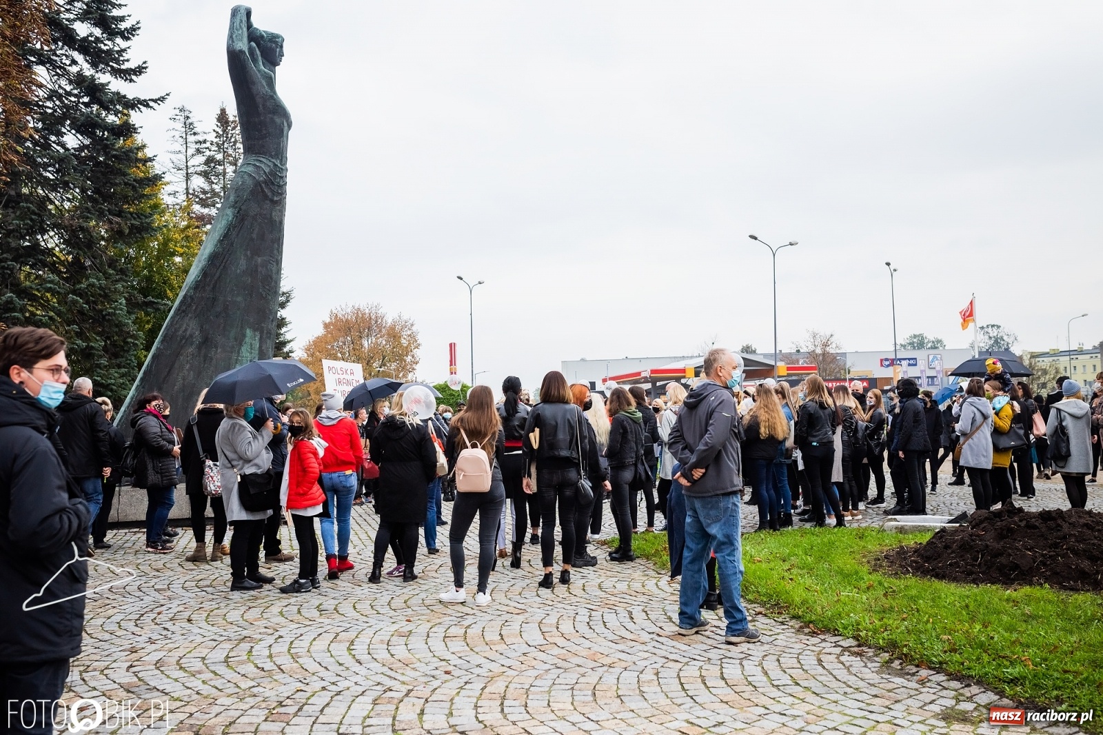 Zdjęcie w galerii na portalu naszraciborz.pl: Kraska: apeluję, by powstrzymać się od gromadzenia się, protesty mogą być bombą biologiczną. Dziś kolejny w Raciborzu  wiadomości z regionu