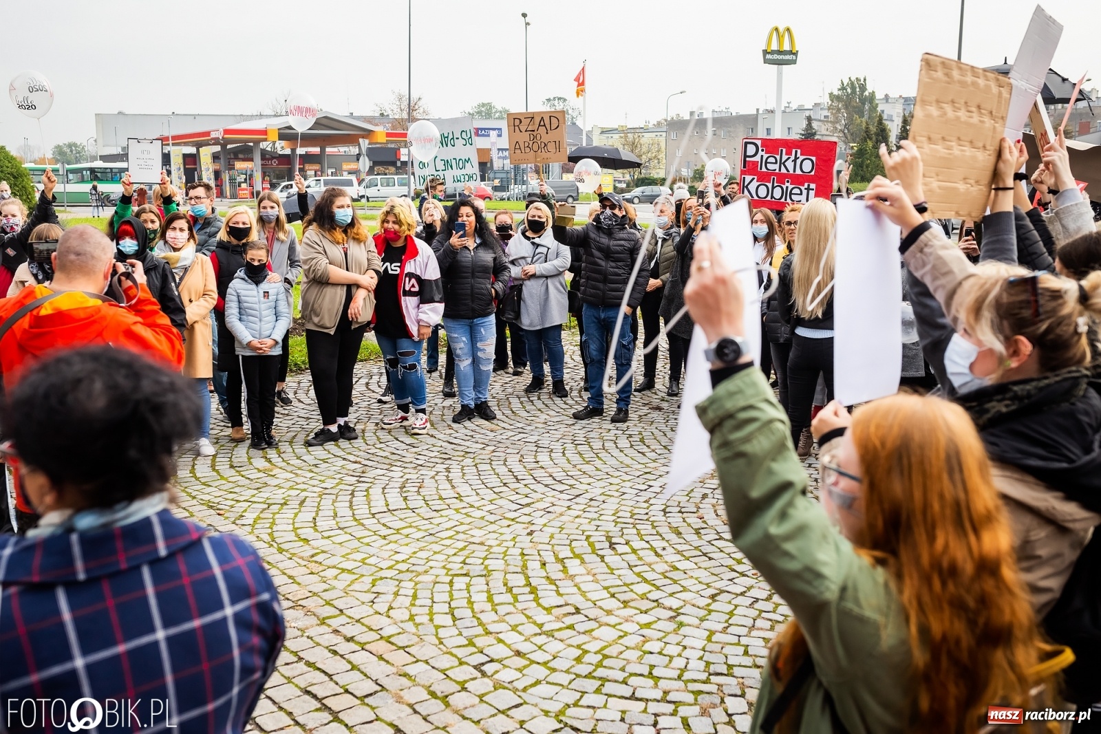 Zdjęcie w galerii na portalu naszraciborz.pl: Kraska: apeluję, by powstrzymać się od gromadzenia się, protesty mogą być bombą biologiczną. Dziś kolejny w Raciborzu  wiadomości z regionu