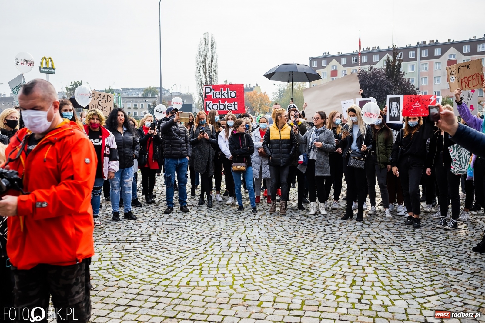Zdjęcie w galerii na portalu naszraciborz.pl: Kraska: apeluję, by powstrzymać się od gromadzenia się, protesty mogą być bombą biologiczną. Dziś kolejny w Raciborzu  wiadomości z regionu