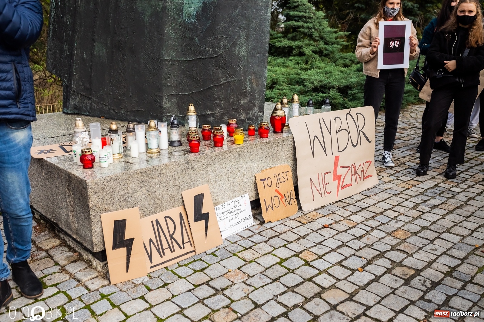 Zdjęcie w galerii na portalu naszraciborz.pl: Kraska: apeluję, by powstrzymać się od gromadzenia się, protesty mogą być bombą biologiczną. Dziś kolejny w Raciborzu  wiadomości z regionu