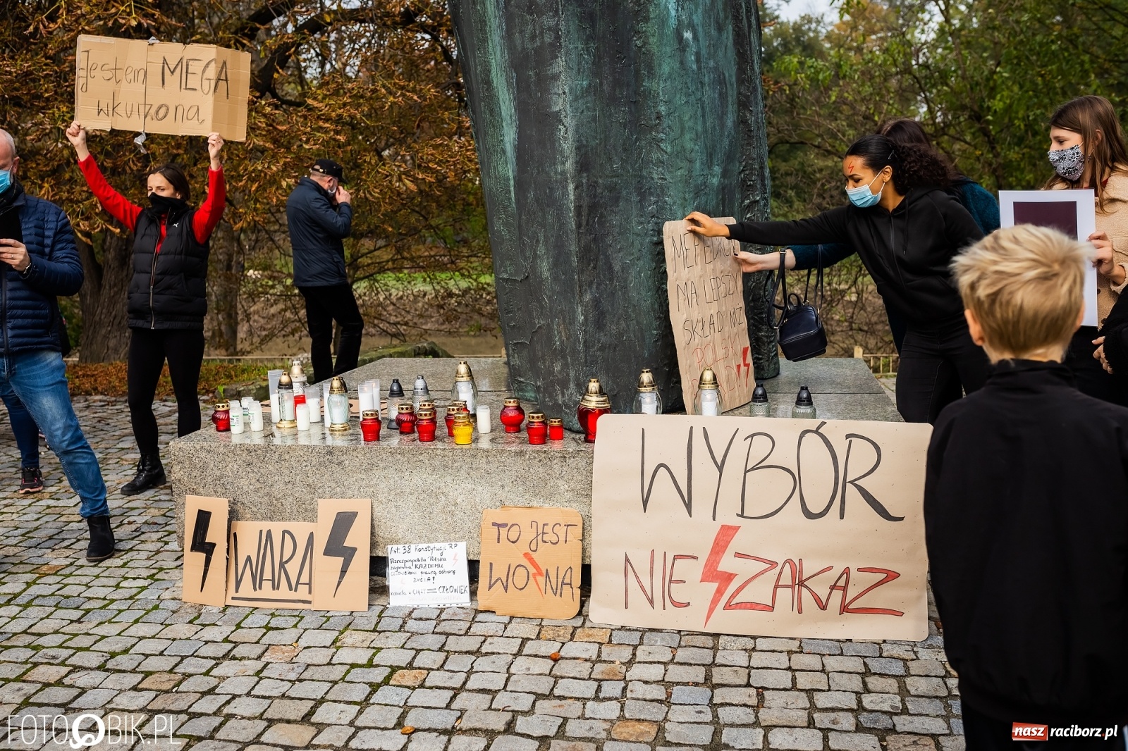 Zdjęcie w galerii na portalu naszraciborz.pl: Kraska: apeluję, by powstrzymać się od gromadzenia się, protesty mogą być bombą biologiczną. Dziś kolejny w Raciborzu  wiadomości z regionu