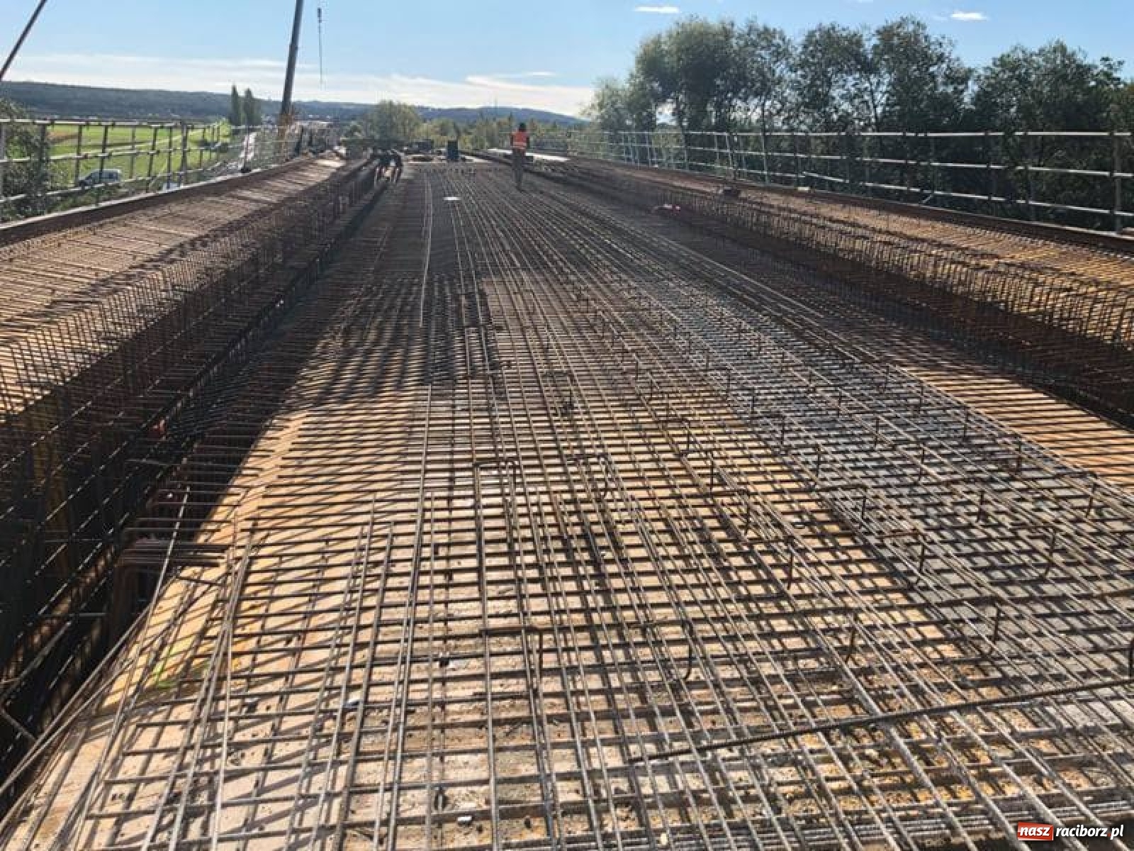 Zdjęcie w galerii na portalu naszraciborz.pl: Budowa ronda przy Piaskowej-Rybnickiej. Tak będzie zorganizowany ruch wiadomości z regionu