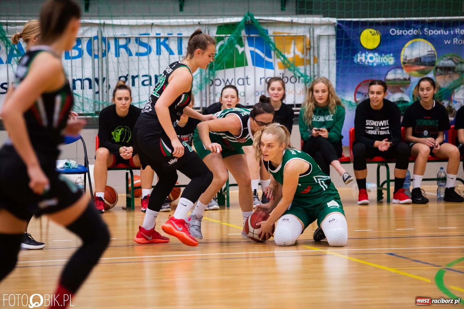 Zdjęcie w galerii na portalu naszraciborz.pl: Koszykówka. RKK bez szans w starciu z Zabłębiem Sosnowiec [FOTO i WIDEO] wiadomości z regionu