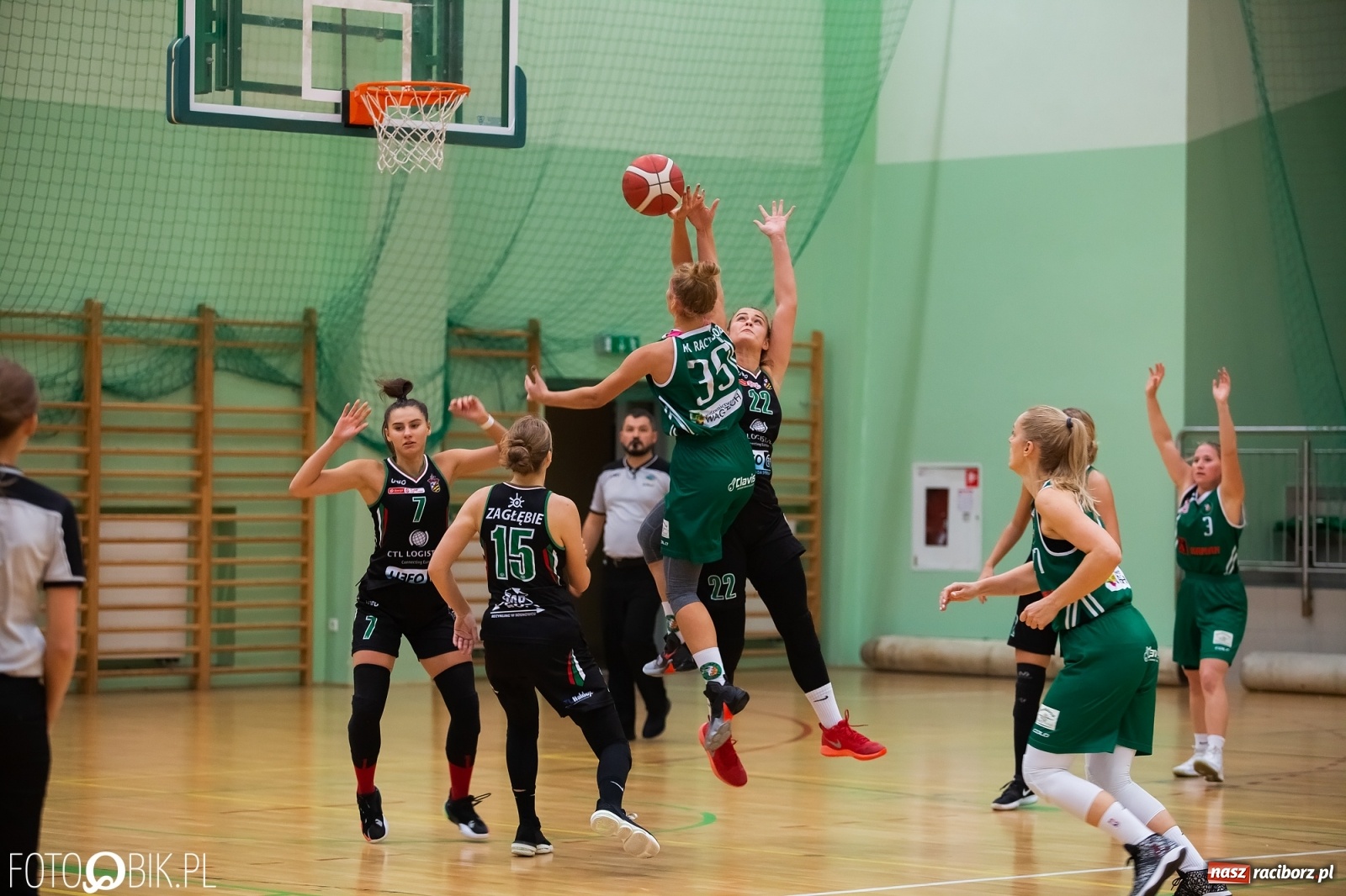 Zdjęcie w galerii na portalu naszraciborz.pl: Koszykówka. RKK bez szans w starciu z Zabłębiem Sosnowiec [FOTO i WIDEO] wiadomości z regionu