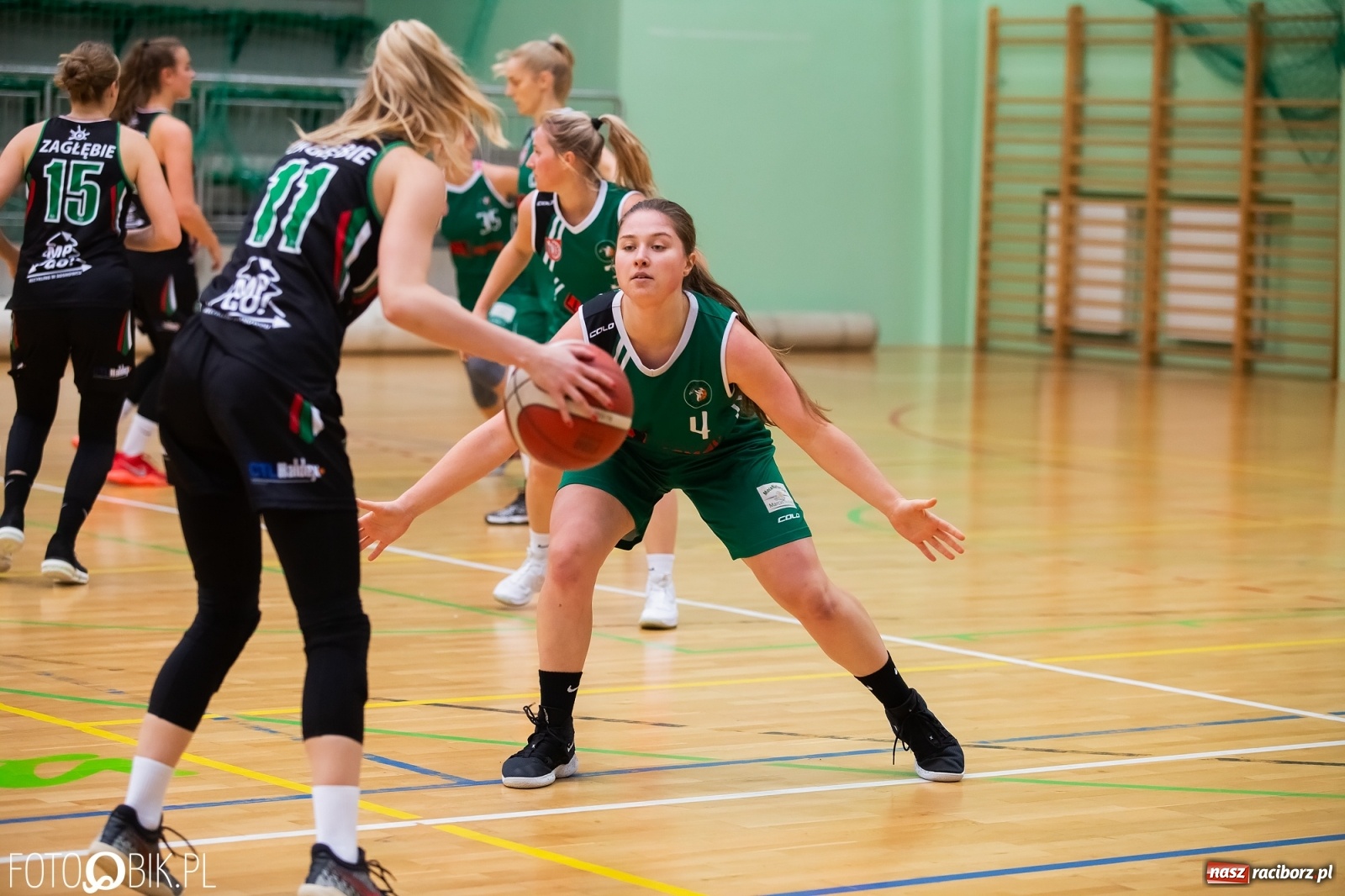 Zdjęcie w galerii na portalu naszraciborz.pl: Koszykówka. RKK bez szans w starciu z Zabłębiem Sosnowiec [FOTO i WIDEO] wiadomości z regionu