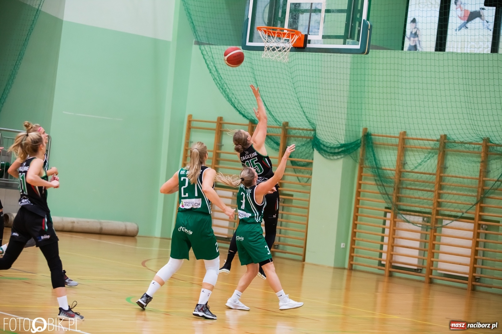 Zdjęcie w galerii na portalu naszraciborz.pl: Koszykówka. RKK bez szans w starciu z Zabłębiem Sosnowiec [FOTO i WIDEO] wiadomości z regionu