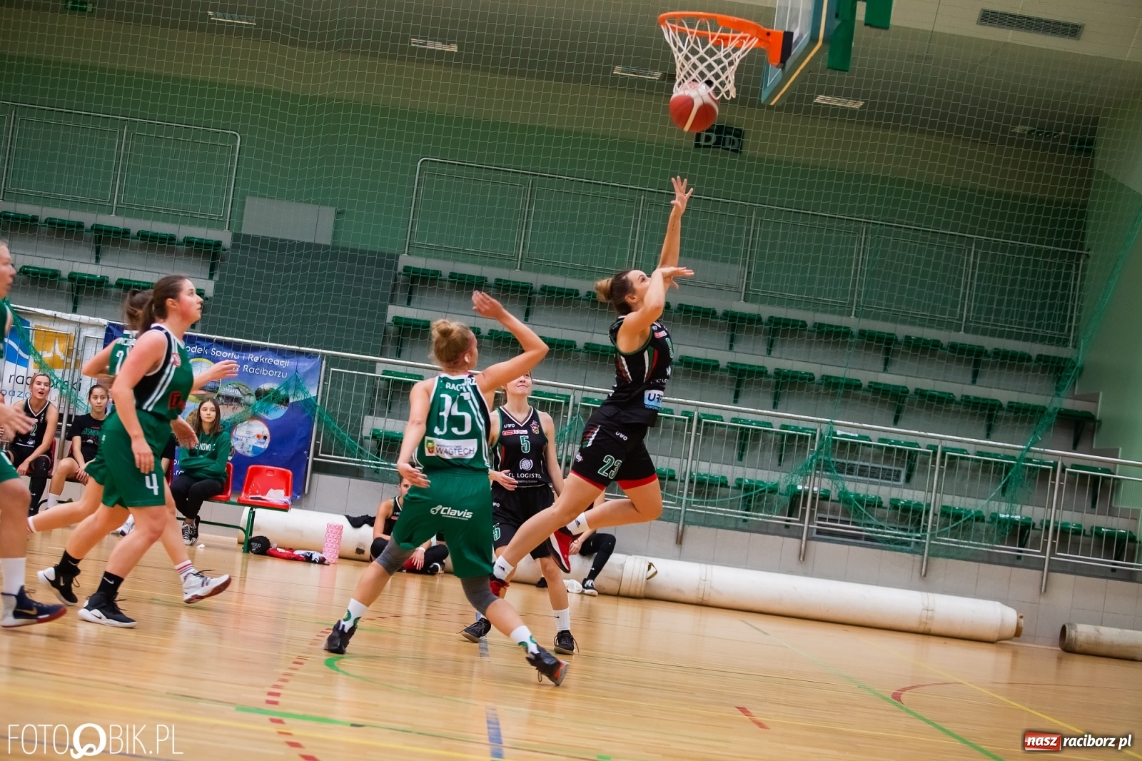 Zdjęcie w galerii na portalu naszraciborz.pl: Koszykówka. RKK bez szans w starciu z Zabłębiem Sosnowiec [FOTO i WIDEO] wiadomości z regionu