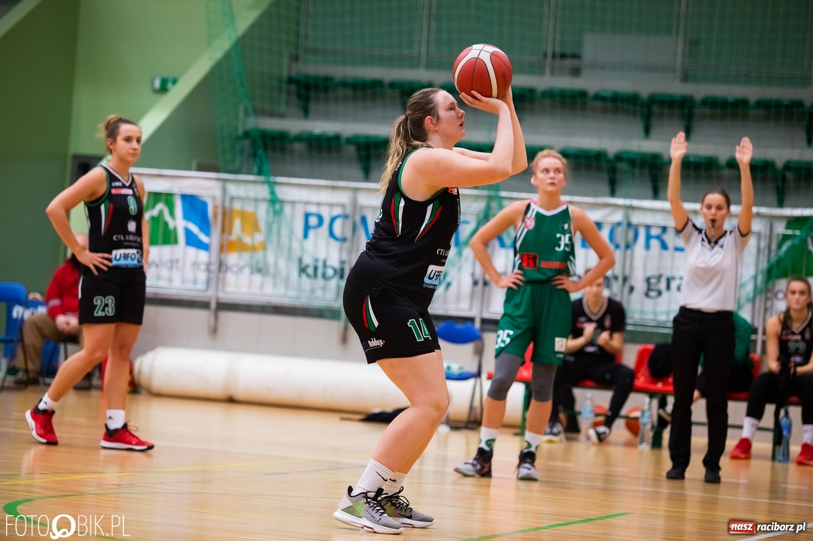Zdjęcie w galerii na portalu naszraciborz.pl: Koszykówka. RKK bez szans w starciu z Zabłębiem Sosnowiec [FOTO i WIDEO] wiadomości z regionu