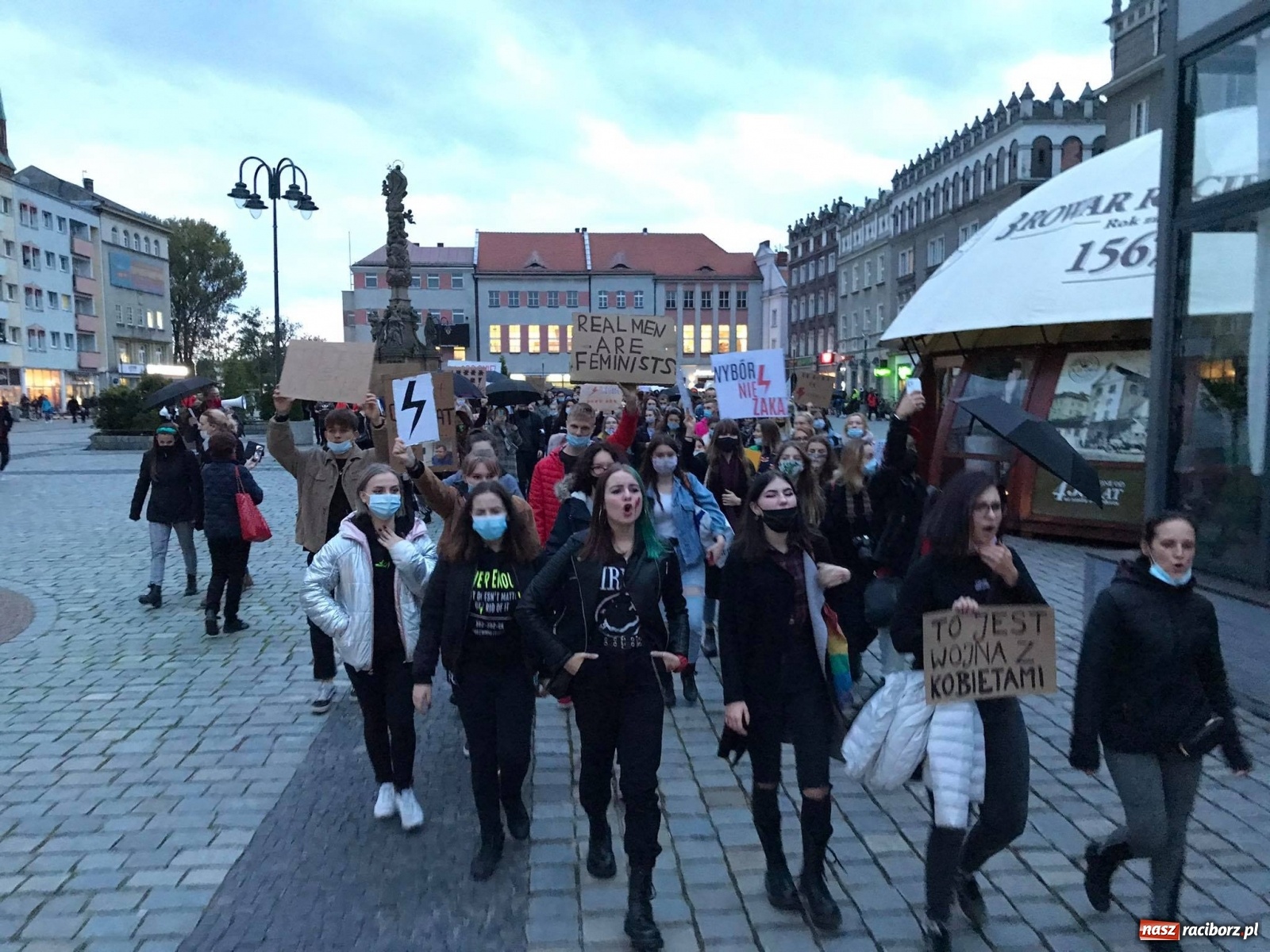 Zdjęcie w galerii na portalu naszraciborz.pl: Zakaz aborcji. Racibórz znów protestuje [WIDEO] wiadomości z regionu