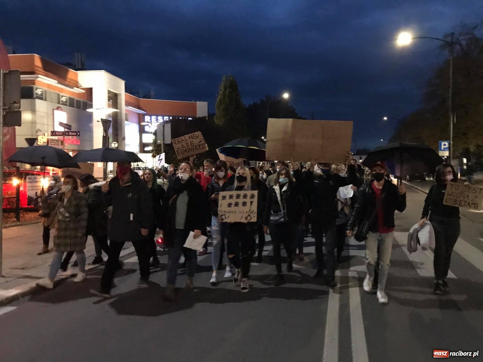 Zdjęcie w galerii na portalu naszraciborz.pl: Zakaz aborcji. Racibórz znów protestuje [WIDEO] wiadomości z regionu