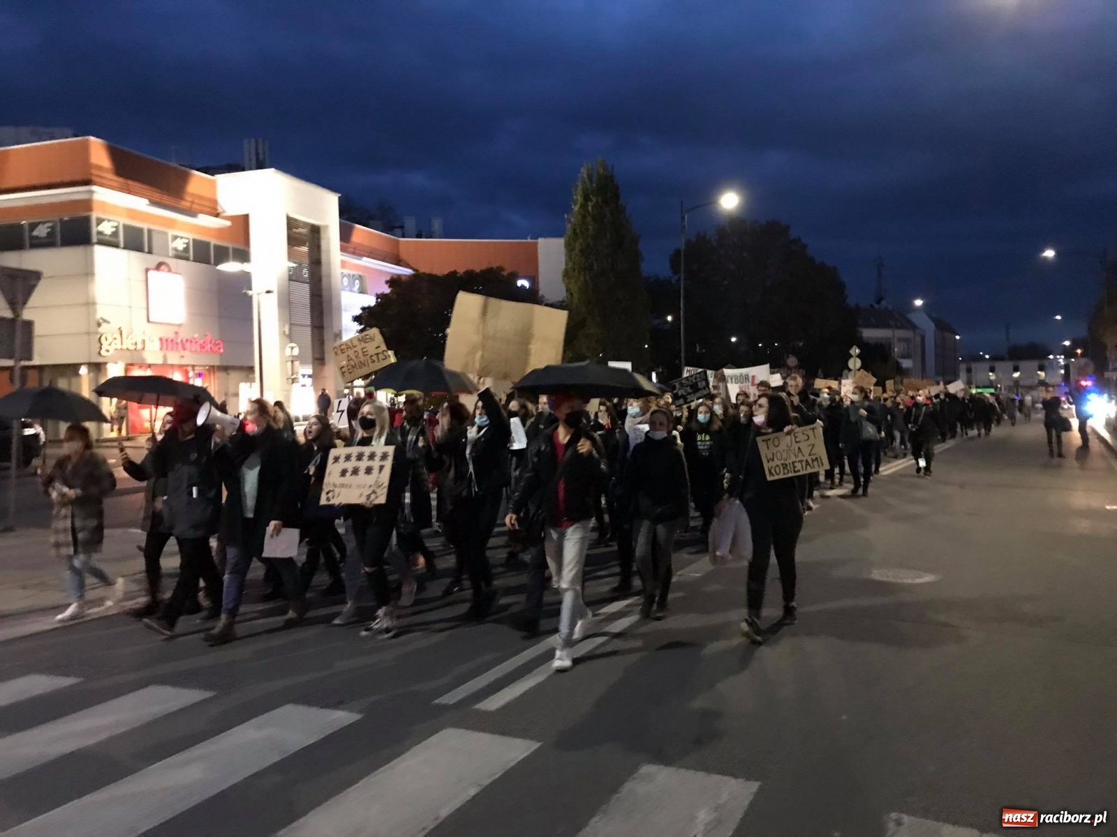 Zdjęcie w galerii na portalu naszraciborz.pl: Zakaz aborcji. Racibórz znów protestuje [WIDEO] wiadomości z regionu