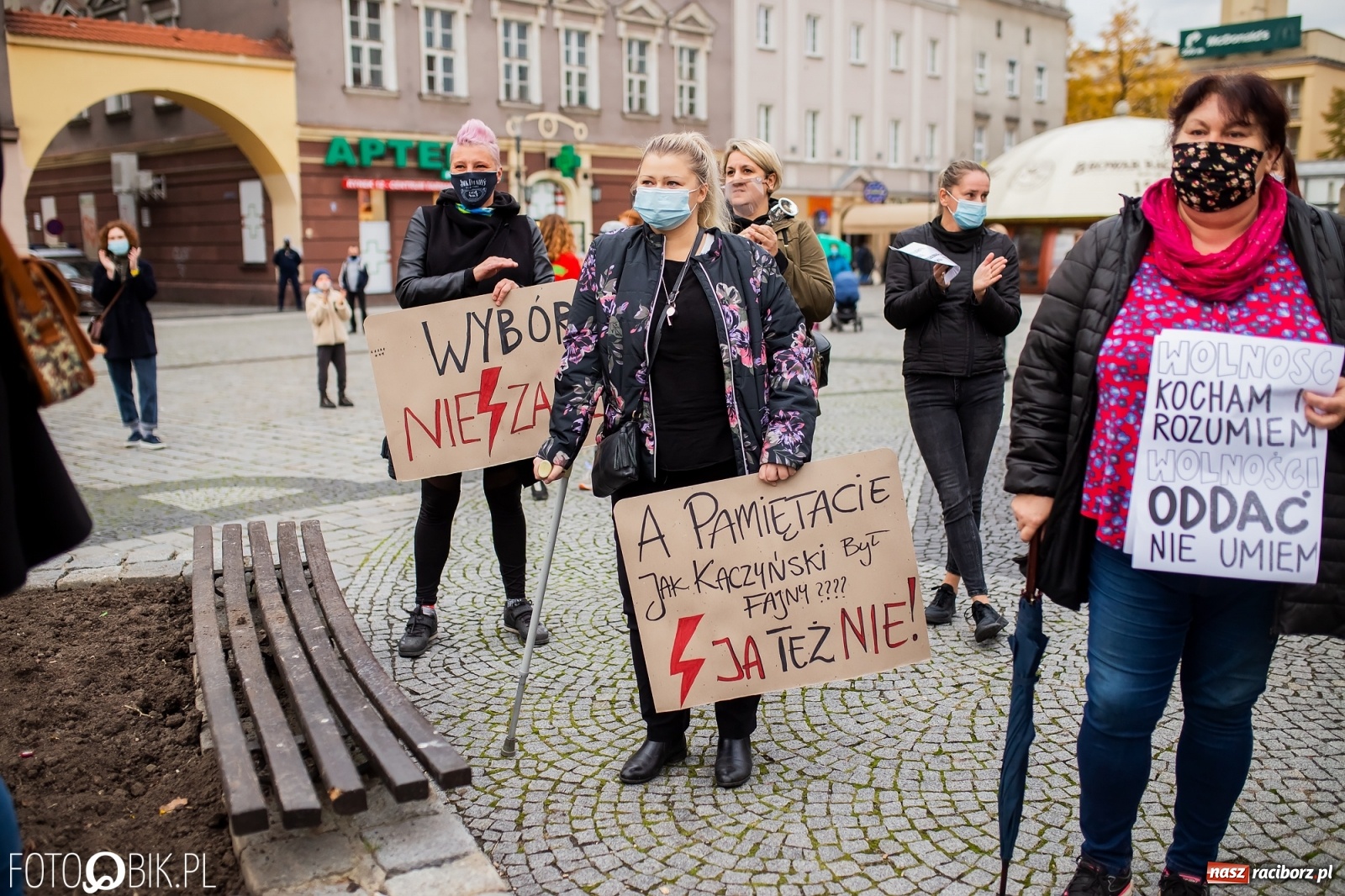 Zdjęcie w galerii na portalu naszraciborz.pl: Zakaz aborcji. Racibórz znów protestuje [WIDEO] wiadomości z regionu