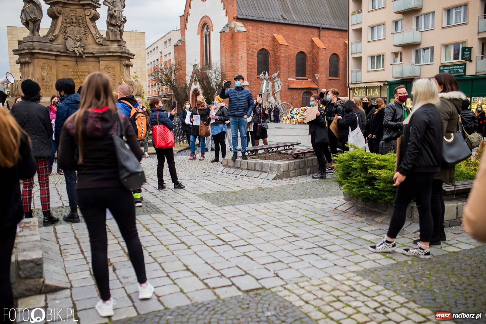 Zdjęcie w galerii na portalu naszraciborz.pl: Zakaz aborcji. Racibórz znów protestuje [WIDEO] wiadomości z regionu