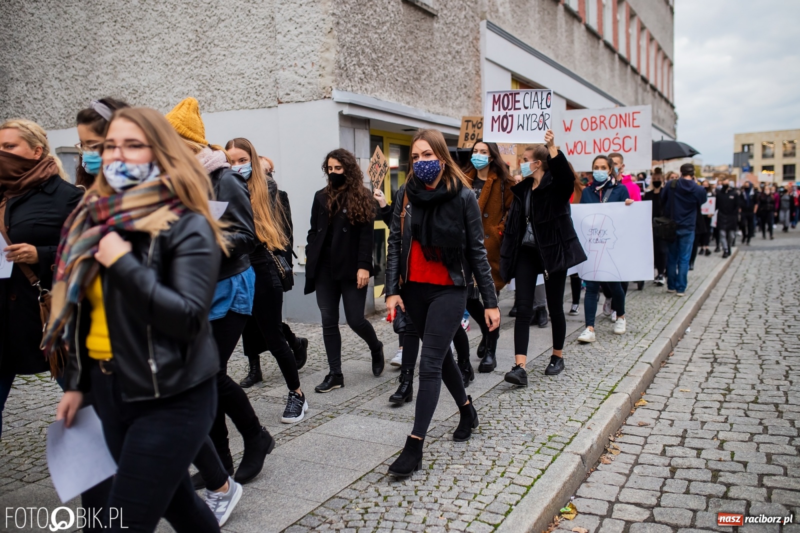 Zdjęcie w galerii na portalu naszraciborz.pl: Zakaz aborcji. Racibórz znów protestuje [WIDEO] wiadomości z regionu