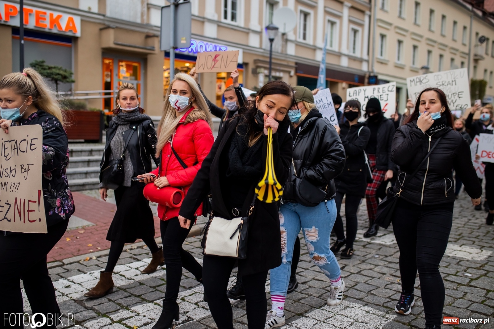 Zdjęcie w galerii na portalu naszraciborz.pl: Zakaz aborcji. Racibórz znów protestuje [WIDEO] wiadomości z regionu