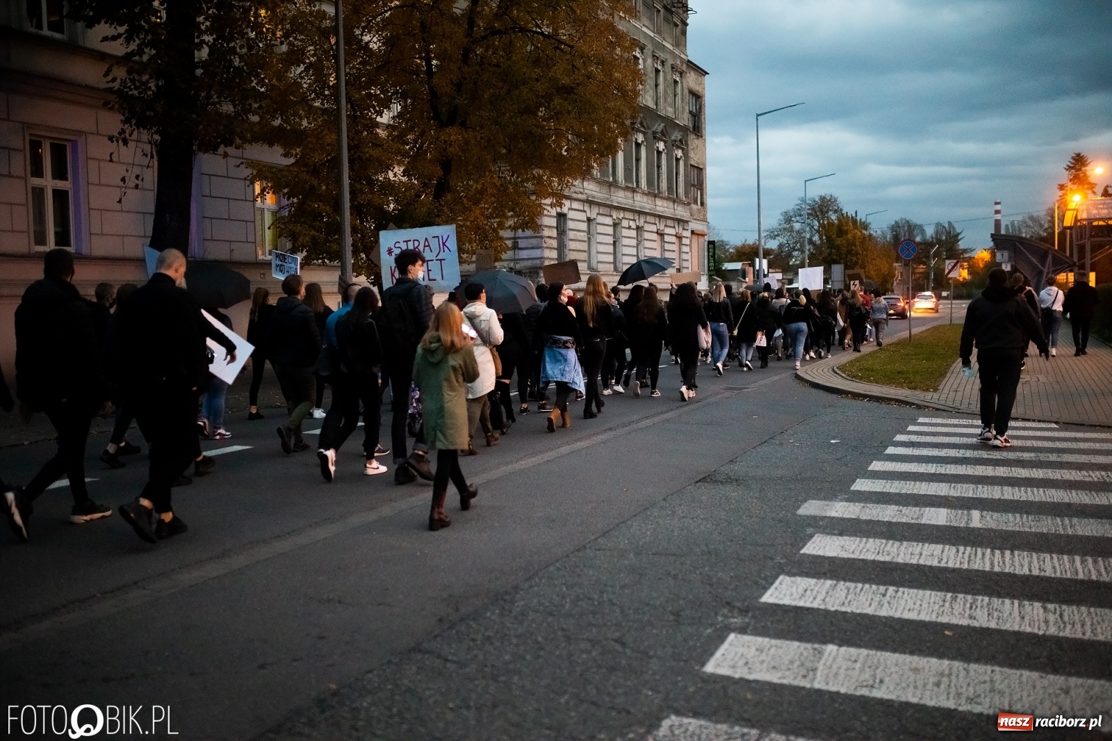 Zdjęcie w galerii na portalu naszraciborz.pl: Zakaz aborcji. Racibórz znów protestuje [WIDEO] wiadomości z regionu