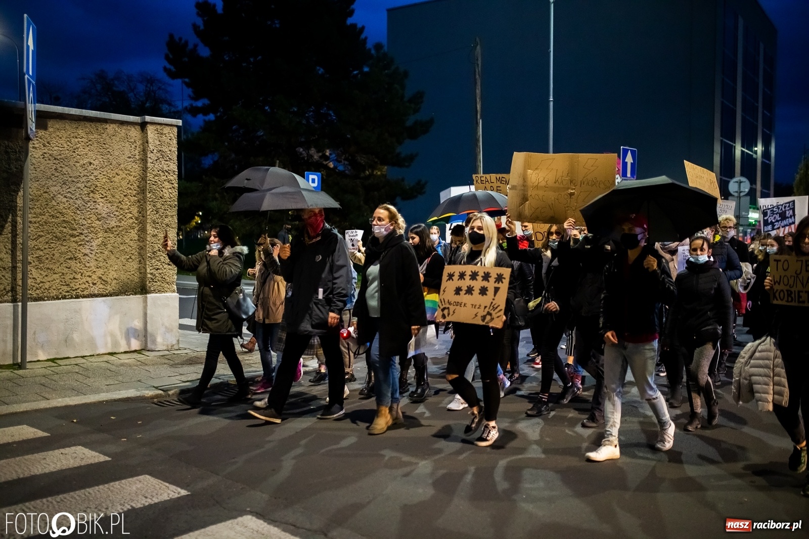 Zdjęcie w galerii na portalu naszraciborz.pl: Zakaz aborcji. Racibórz znów protestuje [WIDEO] wiadomości z regionu