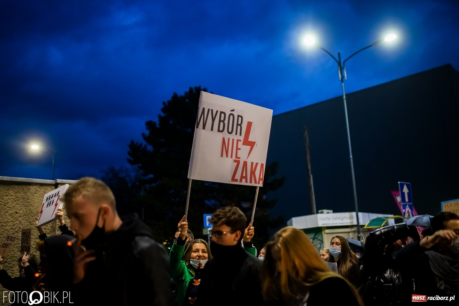Zdjęcie w galerii na portalu naszraciborz.pl: Zakaz aborcji. Racibórz znów protestuje [WIDEO] wiadomości z regionu