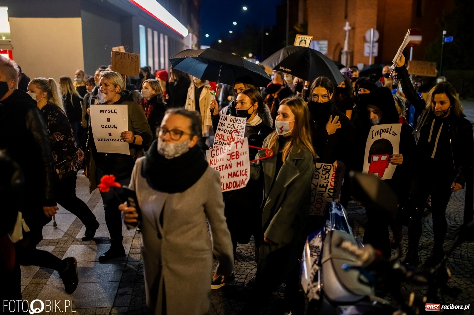 Zdjęcie w galerii na portalu naszraciborz.pl: Zakaz aborcji. Racibórz znów protestuje [WIDEO] wiadomości z regionu