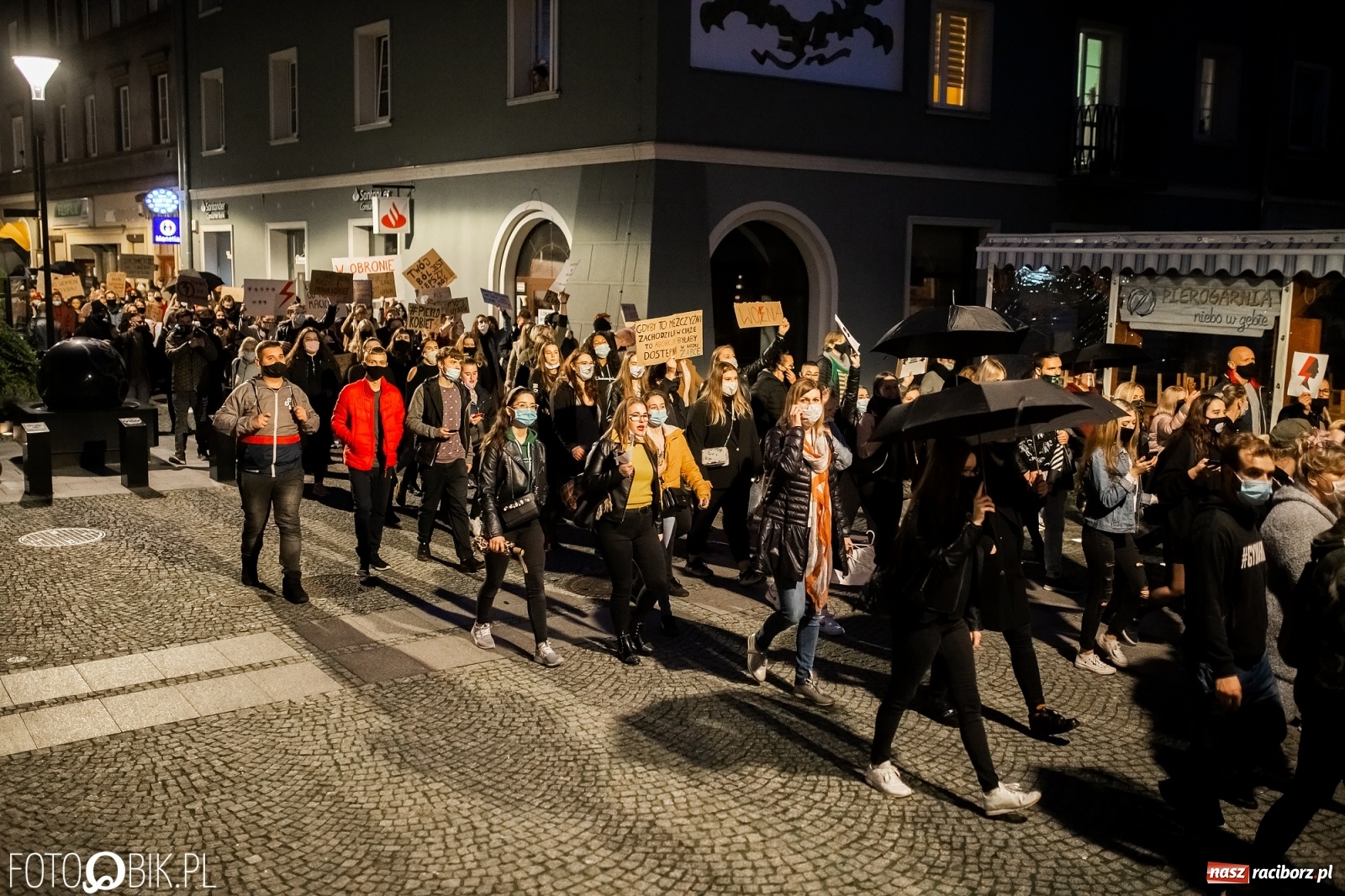 Zdjęcie w galerii na portalu naszraciborz.pl: Zakaz aborcji. Racibórz znów protestuje [WIDEO] wiadomości z regionu