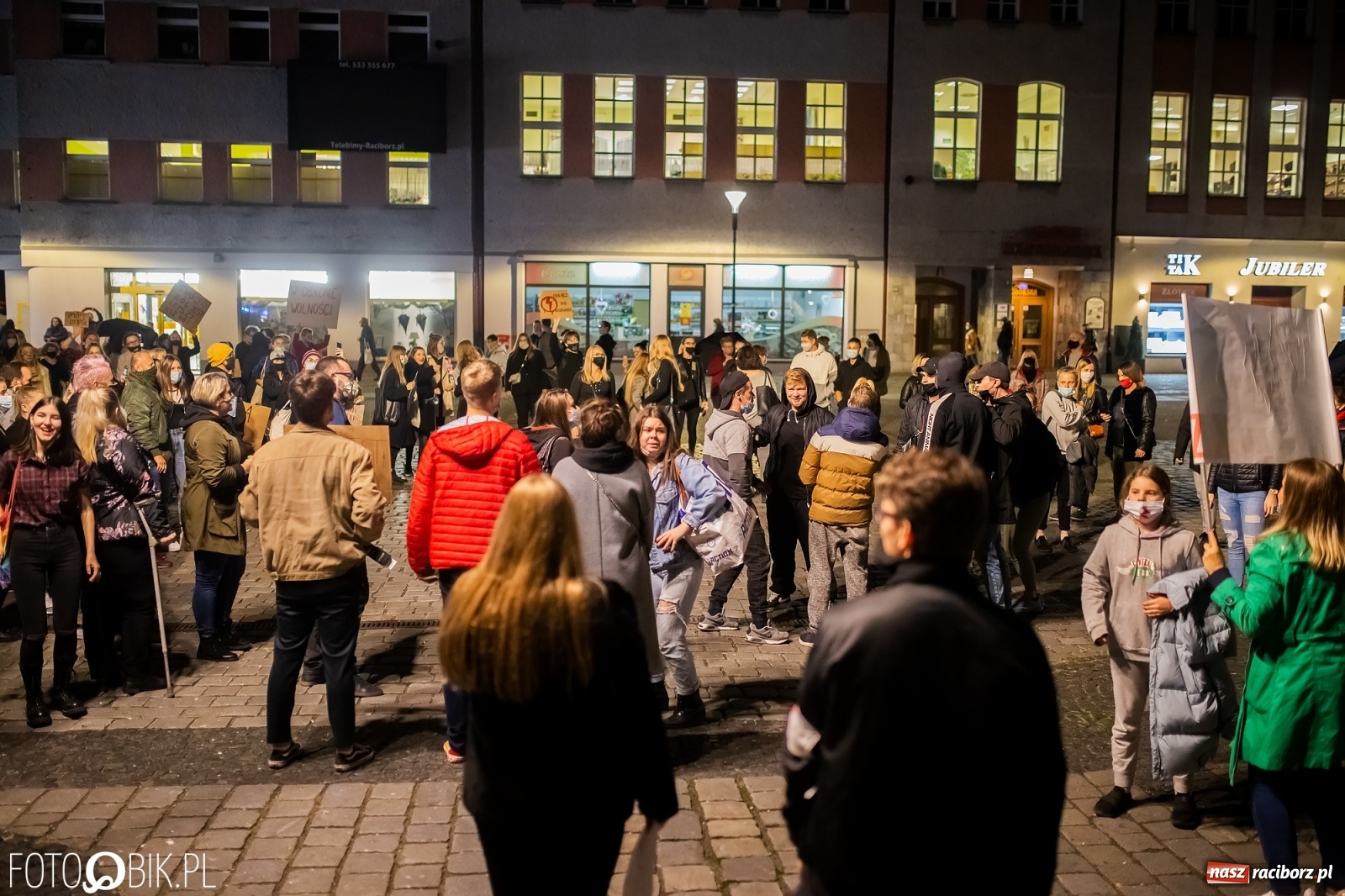 Zdjęcie w galerii na portalu naszraciborz.pl: Zakaz aborcji. Racibórz znów protestuje [WIDEO] wiadomości z regionu
