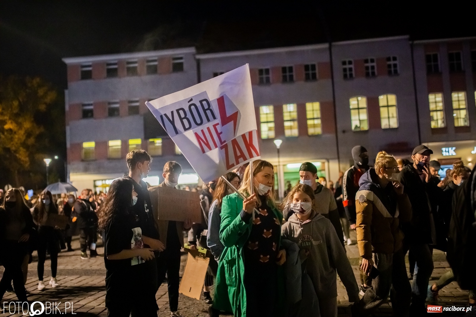 Zdjęcie w galerii na portalu naszraciborz.pl: Zakaz aborcji. Racibórz znów protestuje [WIDEO] wiadomości z regionu