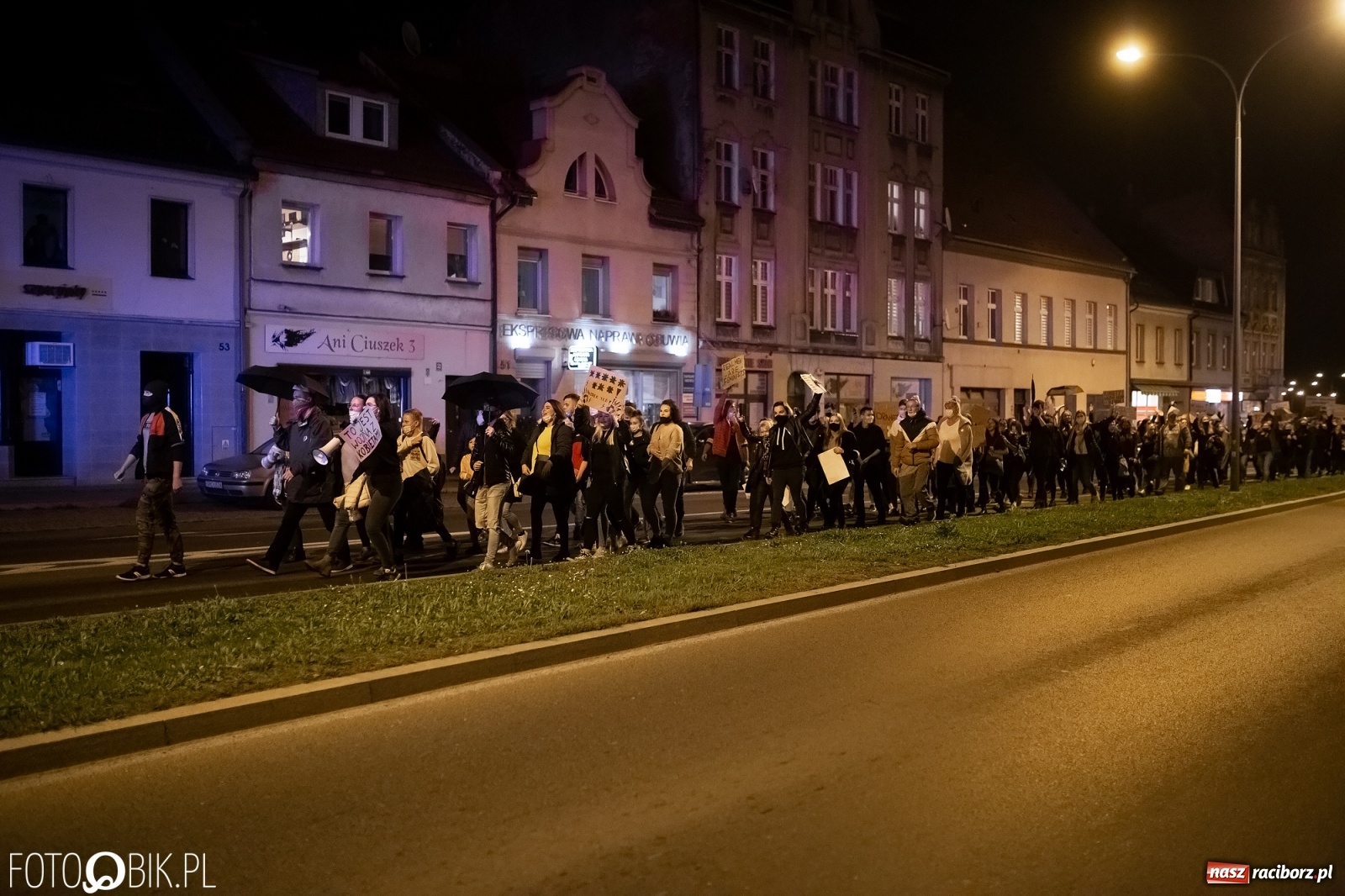 Zdjęcie w galerii na portalu naszraciborz.pl: Zakaz aborcji. Racibórz znów protestuje [WIDEO] wiadomości z regionu