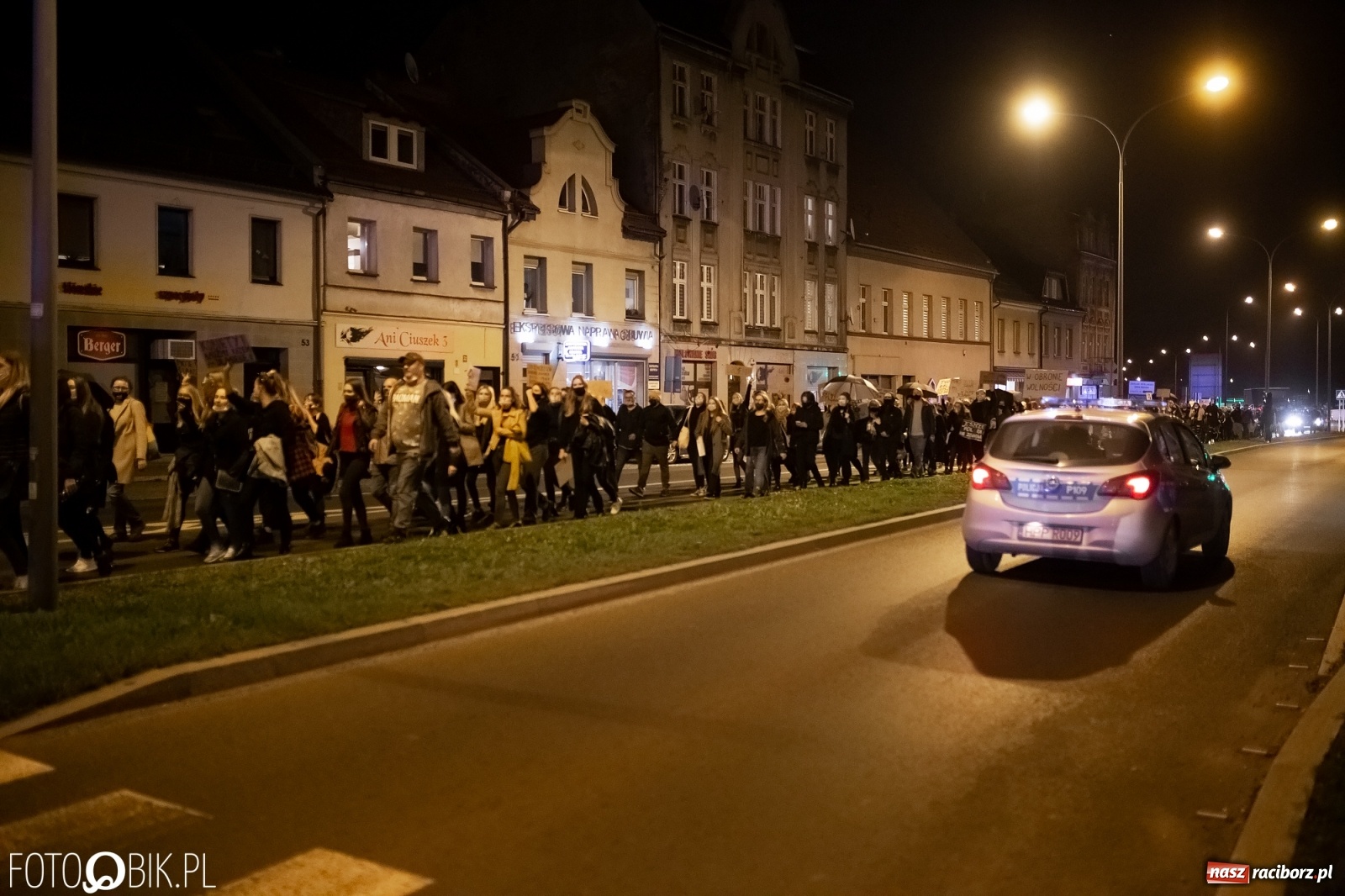 Zdjęcie w galerii na portalu naszraciborz.pl: Zakaz aborcji. Racibórz znów protestuje [WIDEO] wiadomości z regionu