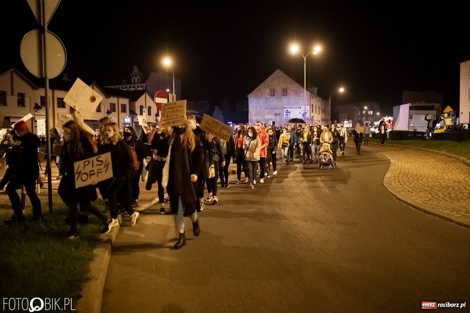 Zdjęcie w galerii na portalu naszraciborz.pl: Zakaz aborcji. Racibórz znów protestuje [WIDEO] wiadomości z regionu