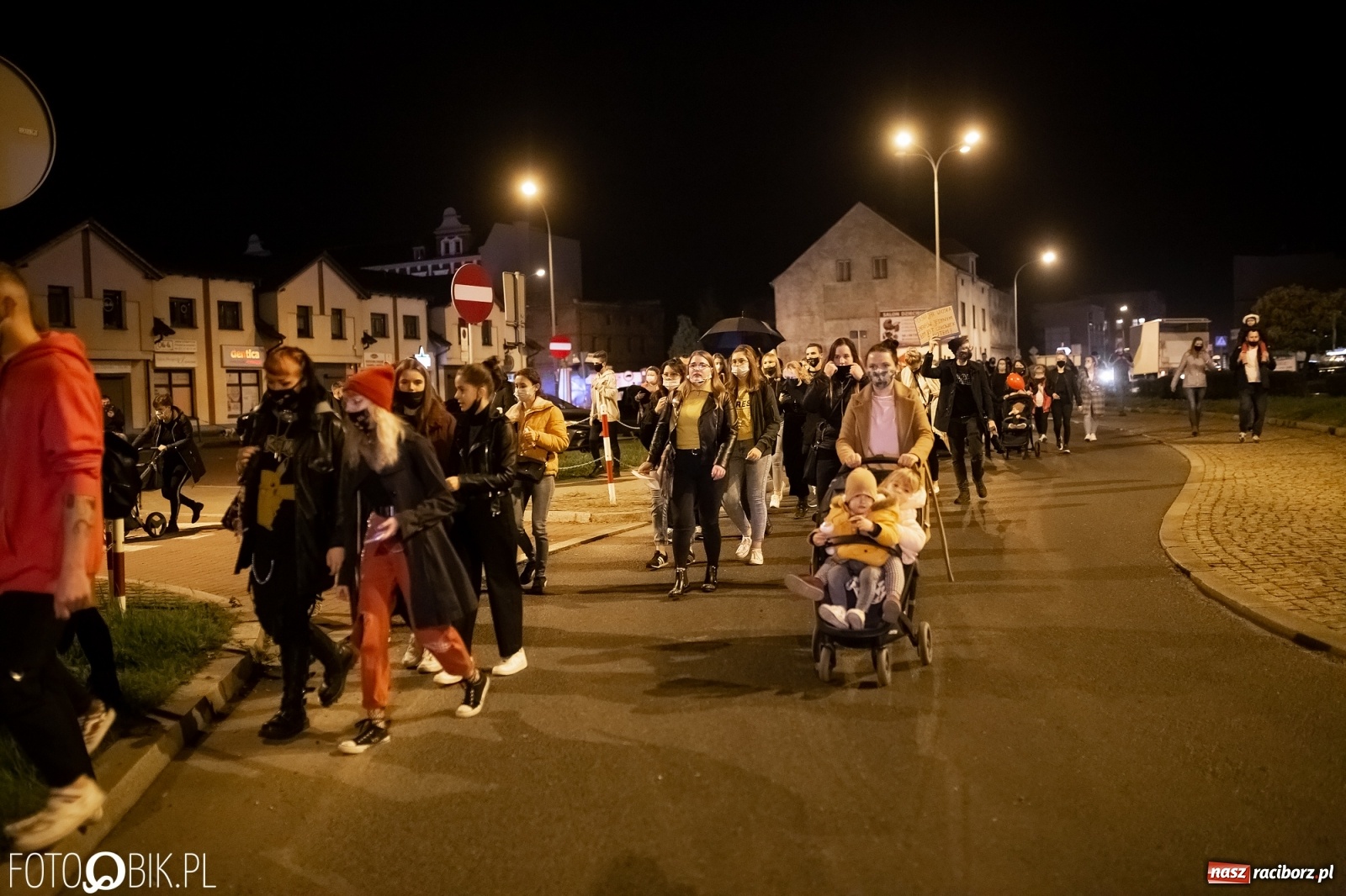 Zdjęcie w galerii na portalu naszraciborz.pl: Zakaz aborcji. Racibórz znów protestuje [WIDEO] wiadomości z regionu