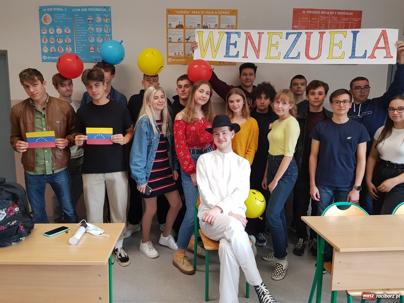 Zdjęcie w galerii na portalu naszraciborz.pl: Tydzień języka hiszpańskiego w II LO [FOTO i WIDEO] wiadomości z regionu