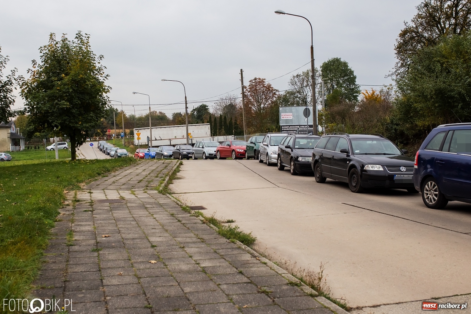 Zdjęcie w galerii na portalu naszraciborz.pl: COViD-19. 16 300 nowych potwierdzonych zakażeń. Zmarło dwóch mieszkańców naszego powiatu wiadomości z regionu
