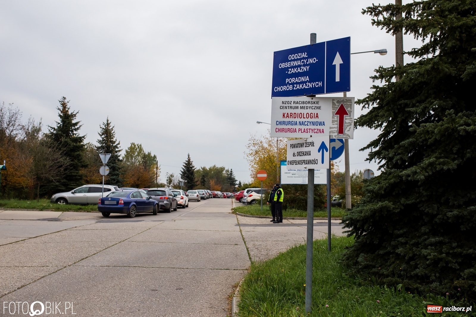 Zdjęcie w galerii na portalu naszraciborz.pl: COViD-19. 16 300 nowych potwierdzonych zakażeń. Zmarło dwóch mieszkańców naszego powiatu wiadomości z regionu