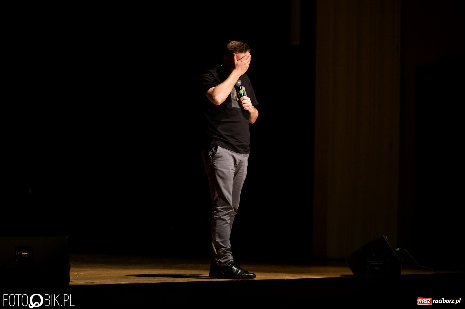 Zdjęcie w galerii na portalu naszraciborz.pl: Piotr Zola Szulowski wystąpił przed raciborską publicznością  wiadomości z regionu