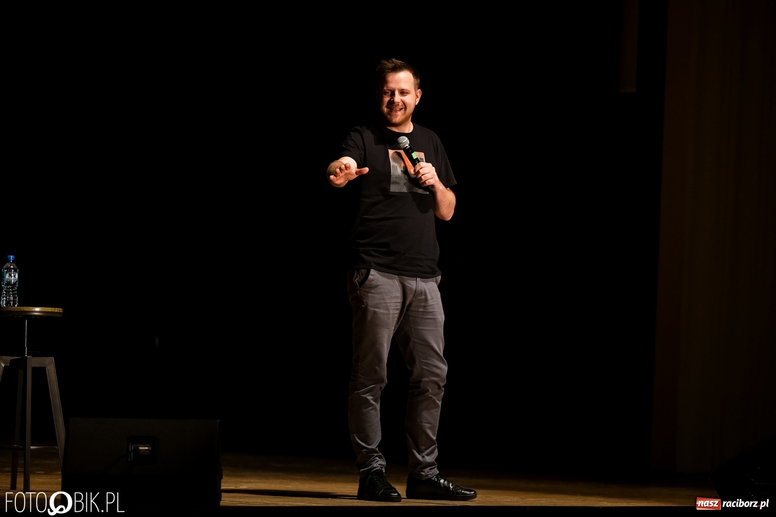 Zdjęcie w galerii na portalu naszraciborz.pl: Piotr Zola Szulowski wystąpił przed raciborską publicznością  wiadomości z regionu