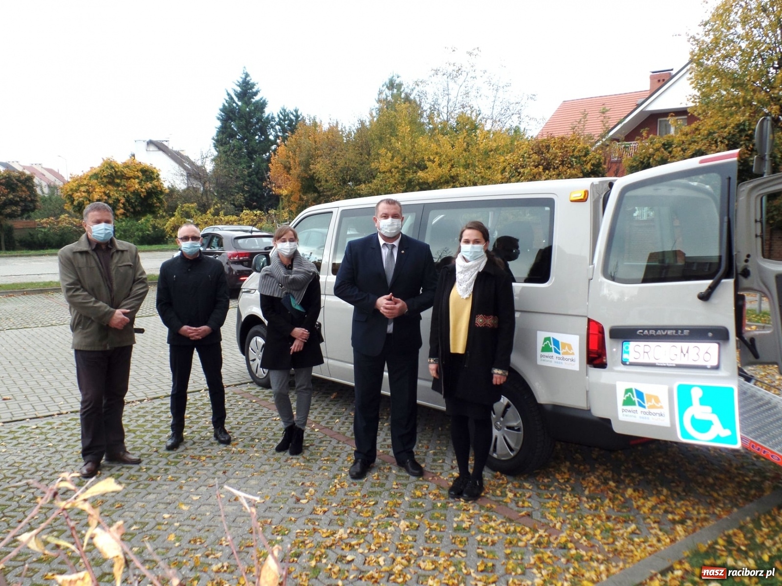 Zdjęcie w galerii na portalu naszraciborz.pl: Stowarzyszenie DOM ma nowy samochód do przewozu niepełnosprawnych wiadomości z regionu