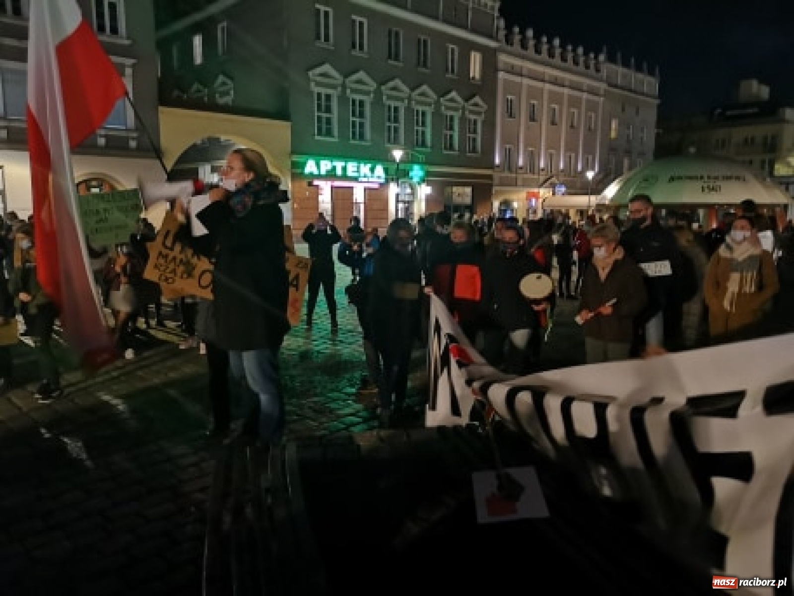 Zdjęcie w galerii na portalu naszraciborz.pl: Racibórz w onet.pl. Protest w małym mieście. Też chcemy pokazać, że się nie zgadzamy  wiadomości z regionu