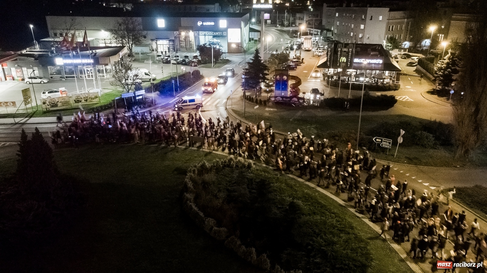 Zdjęcie w galerii na portalu naszraciborz.pl: Racibórz w onet.pl. Protest w małym mieście. Też chcemy pokazać, że się nie zgadzamy  wiadomości z regionu