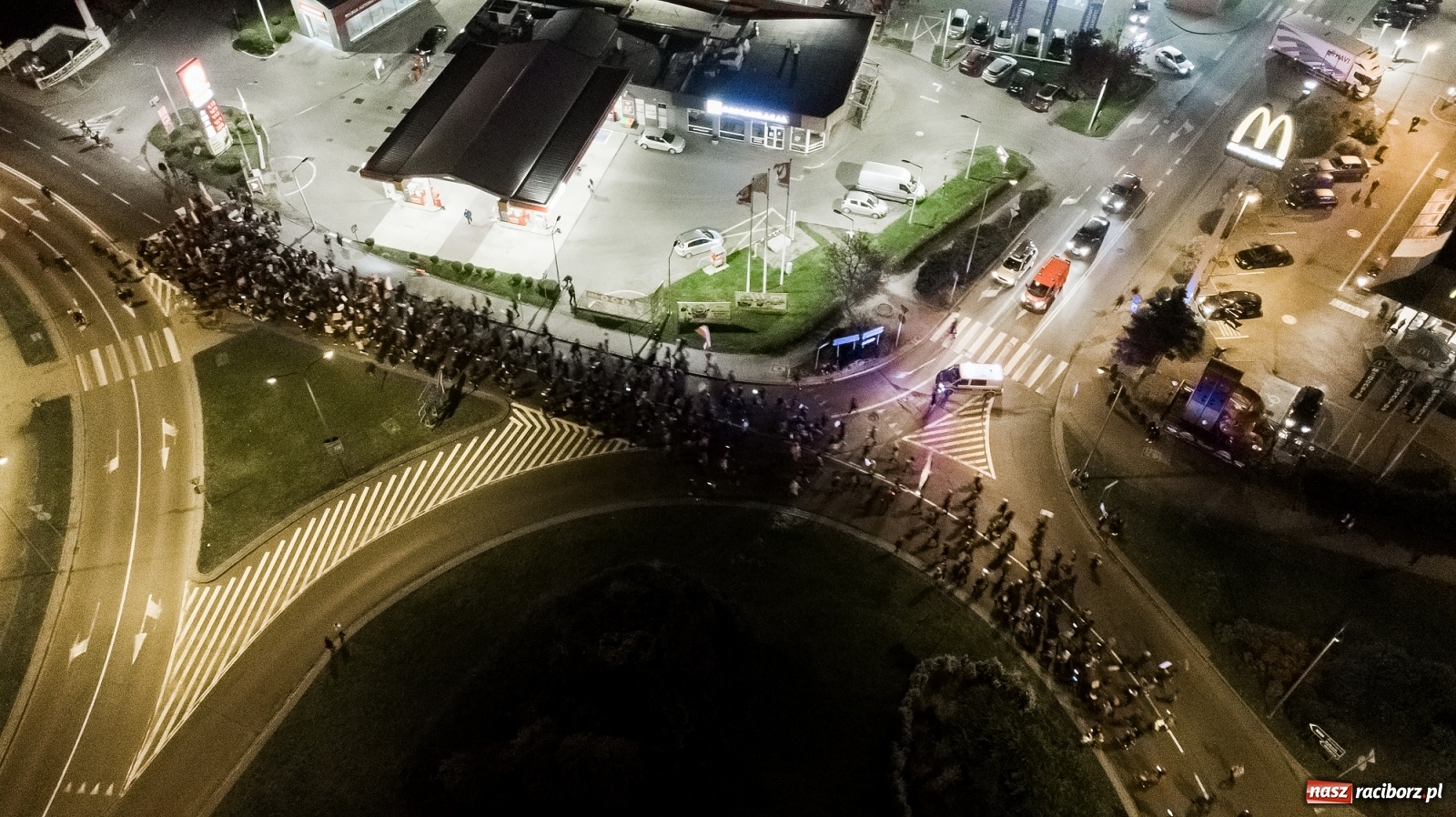 Zdjęcie w galerii na portalu naszraciborz.pl: Racibórz w onet.pl. Protest w małym mieście. Też chcemy pokazać, że się nie zgadzamy  wiadomości z regionu