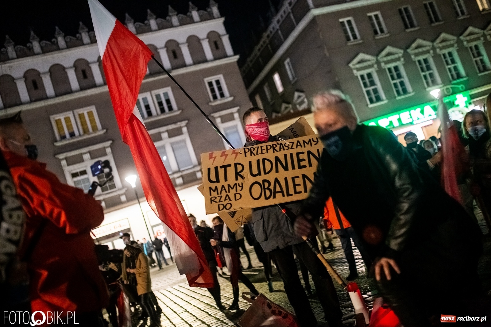 Zdjęcie w galerii na portalu naszraciborz.pl: Racibórz w onet.pl. Protest w małym mieście. Też chcemy pokazać, że się nie zgadzamy  wiadomości z regionu