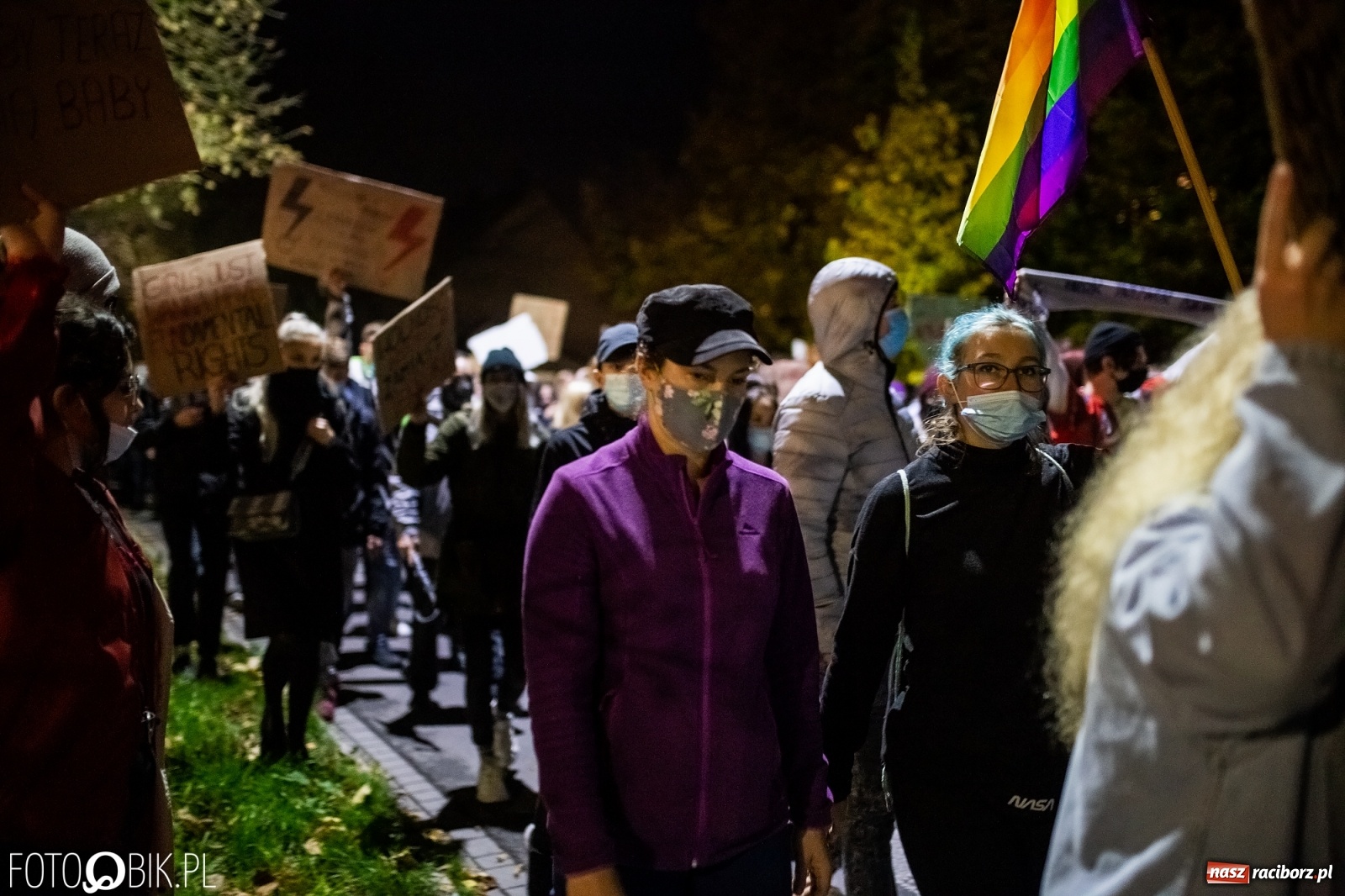 Zdjęcie w galerii na portalu naszraciborz.pl: Racibórz w onet.pl. Protest w małym mieście. Też chcemy pokazać, że się nie zgadzamy  wiadomości z regionu