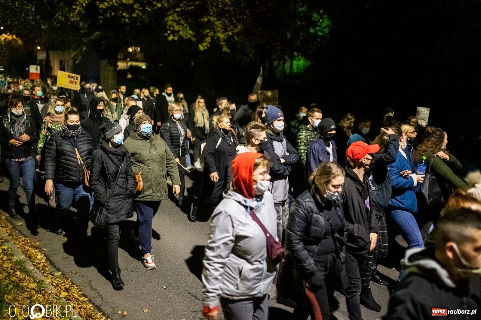 Zdjęcie w galerii na portalu naszraciborz.pl: Racibórz w onet.pl. Protest w małym mieście. Też chcemy pokazać, że się nie zgadzamy  wiadomości z regionu
