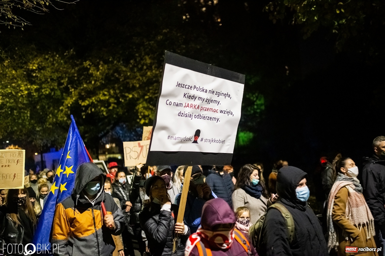 Zdjęcie w galerii na portalu naszraciborz.pl: Racibórz w onet.pl. Protest w małym mieście. Też chcemy pokazać, że się nie zgadzamy  wiadomości z regionu