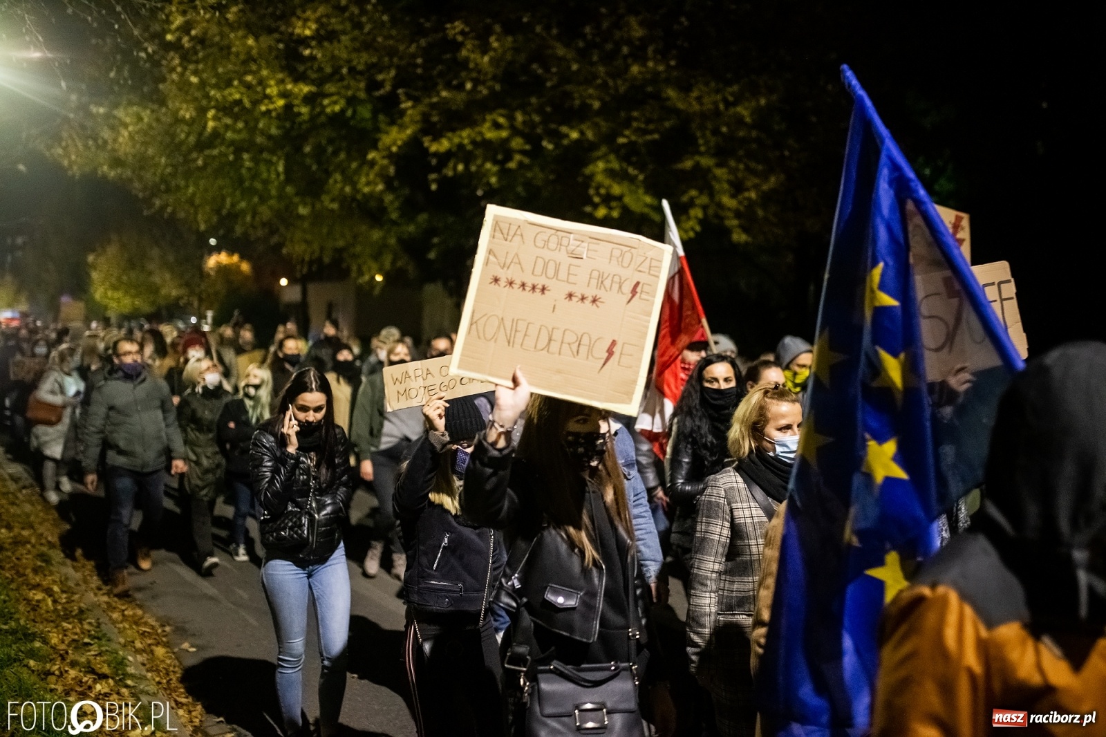 Zdjęcie w galerii na portalu naszraciborz.pl: Racibórz w onet.pl. Protest w małym mieście. Też chcemy pokazać, że się nie zgadzamy  wiadomości z regionu