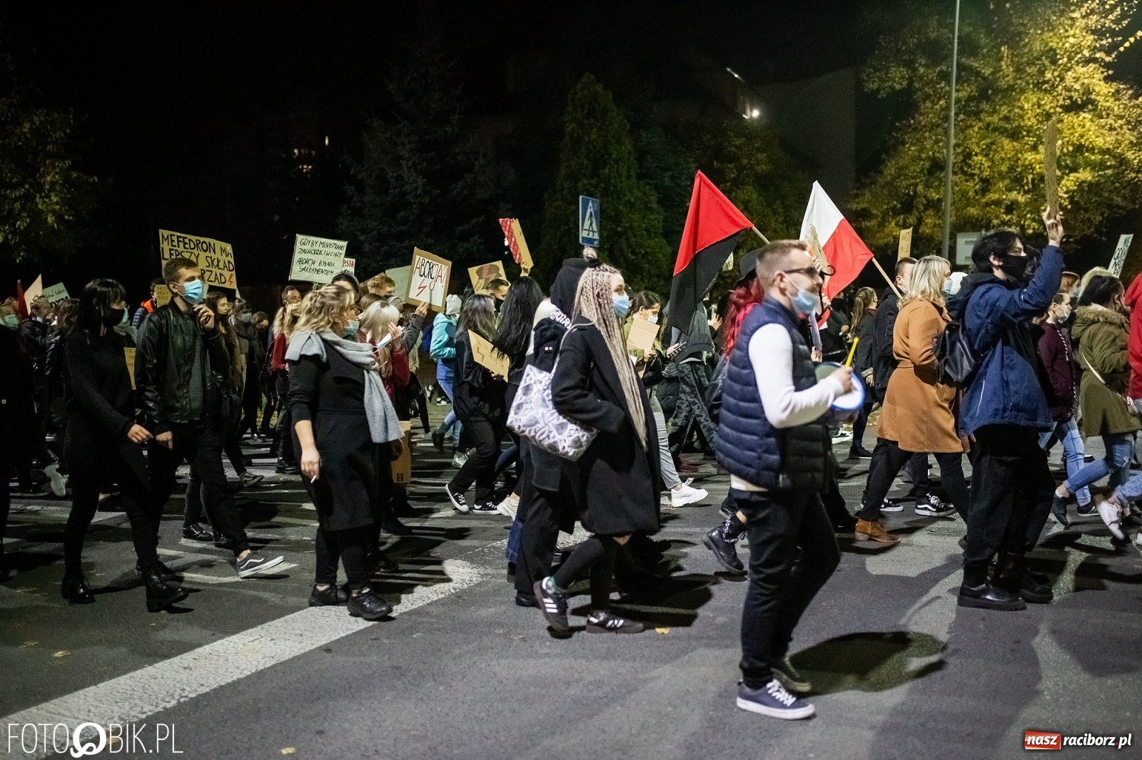 Zdjęcie w galerii na portalu naszraciborz.pl: Racibórz w onet.pl. Protest w małym mieście. Też chcemy pokazać, że się nie zgadzamy  wiadomości z regionu
